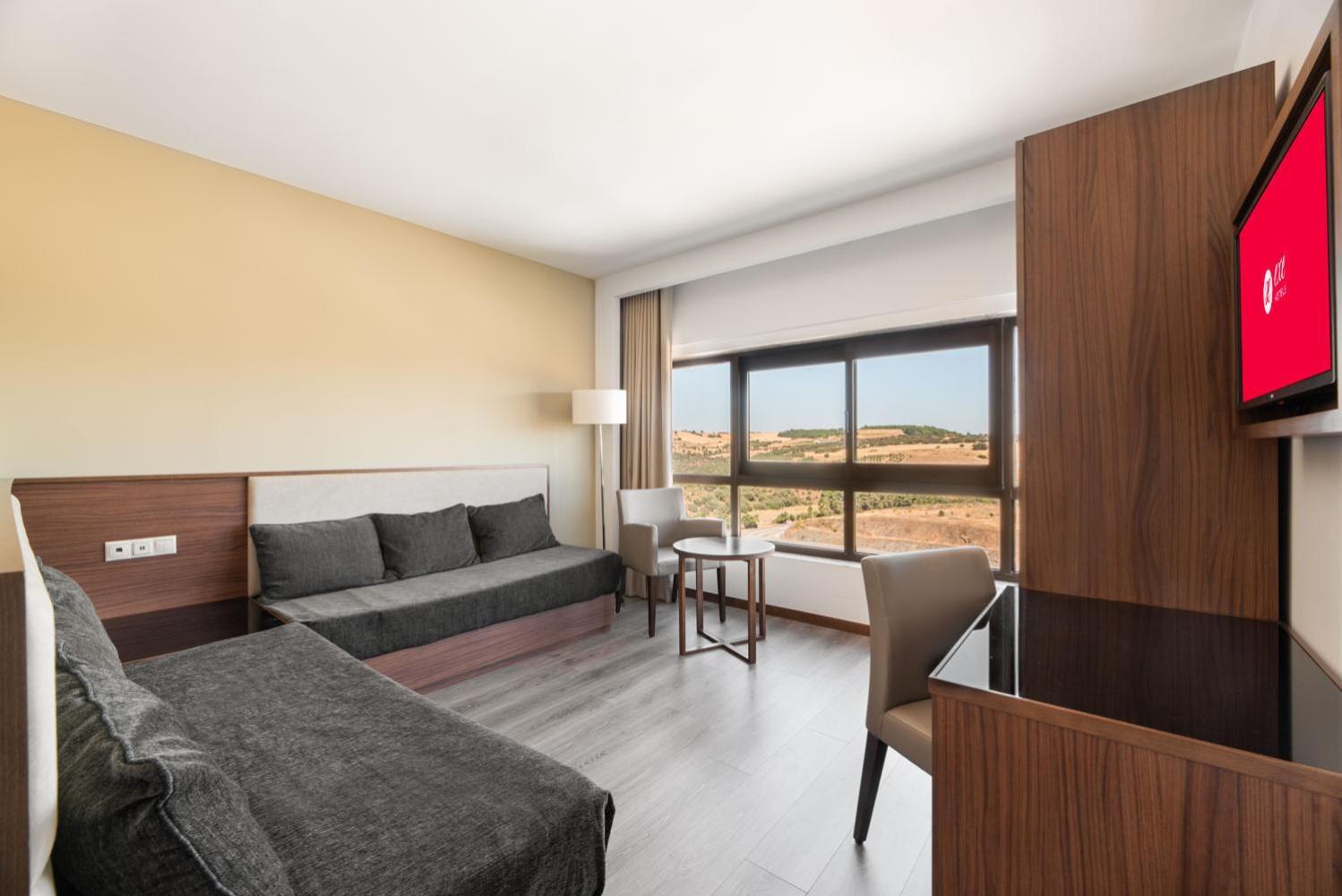 Exe Sao Lazaro Hotel Bragança Eksteriør billede